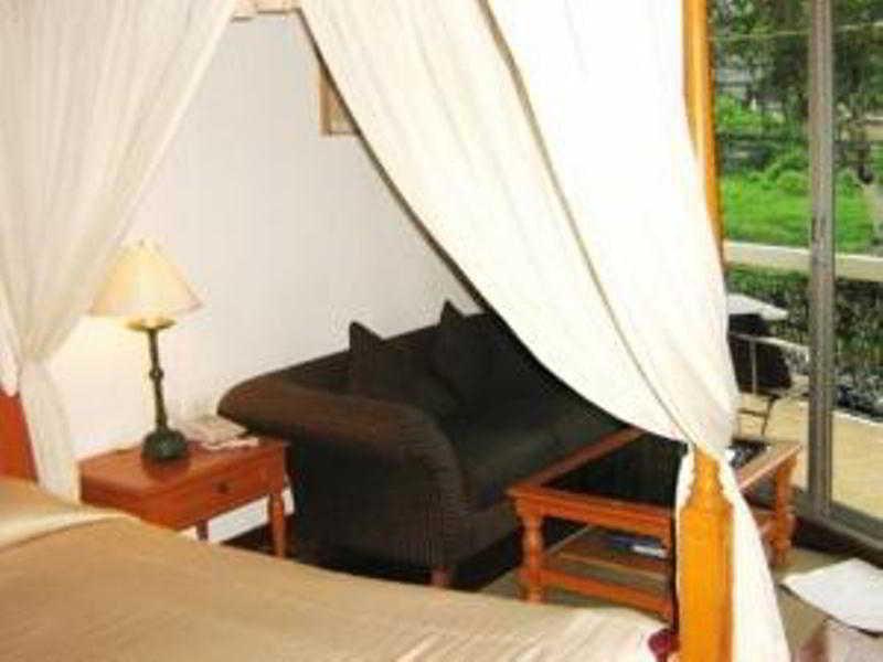 Orchid Hotel And Spa Kalim Bay Patong Exterior photo