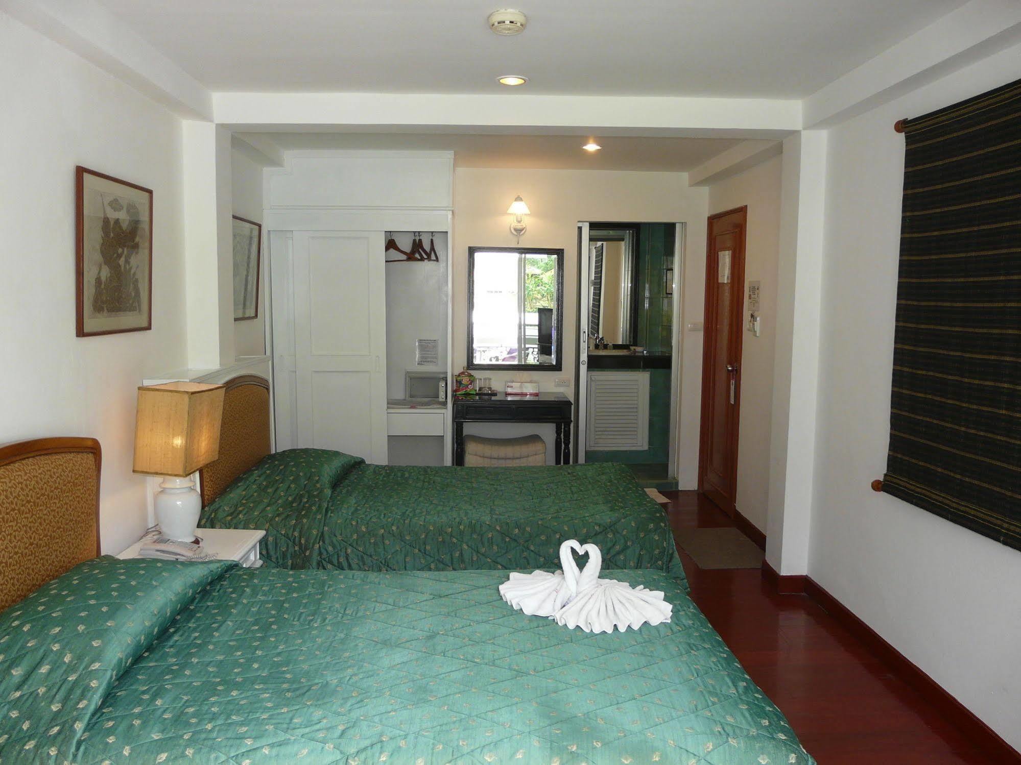 Orchid Hotel And Spa Kalim Bay Patong Exterior photo